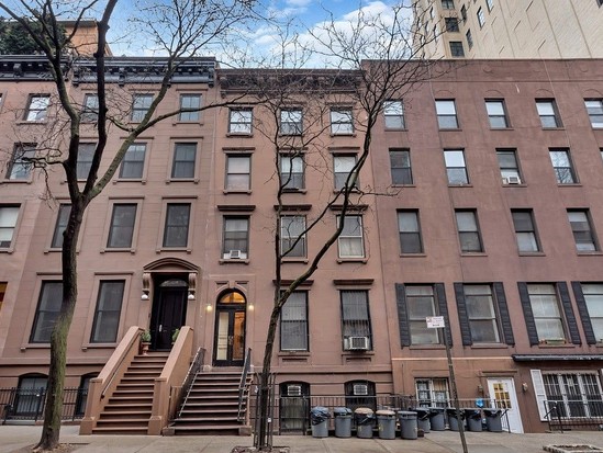 Townhouse for Sale Hells Kitchen, Manhattan