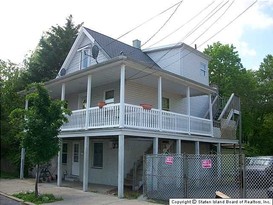 Home for Pre-foreclosure / auction Rosebank, Staten Island