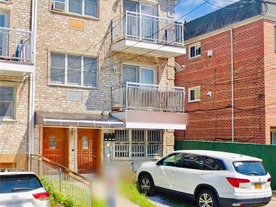 Multi-family for Sale Flushing, Queens