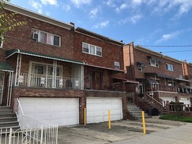 Home for Pre-foreclosure / auction Wakefield, Bronx