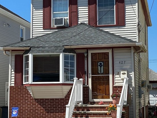 Single-family for Sale Rockaway Park, Queens