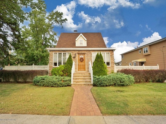 Single-family for Sale Woodrow, Staten Island