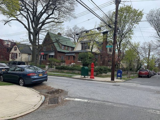 Single-family for Sale Woodlawn, Bronx