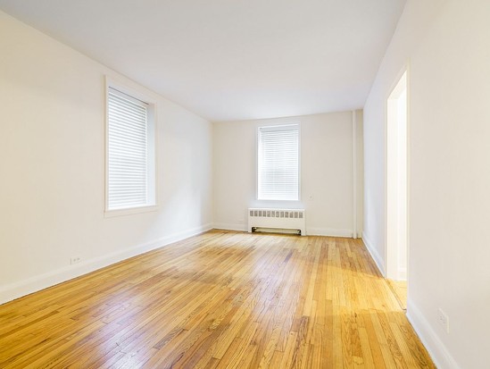 Condo for Sale Woodside, Queens