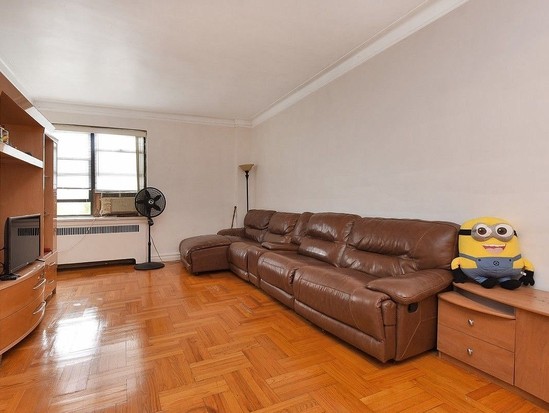 Apartment for Sale Flushing, Queens