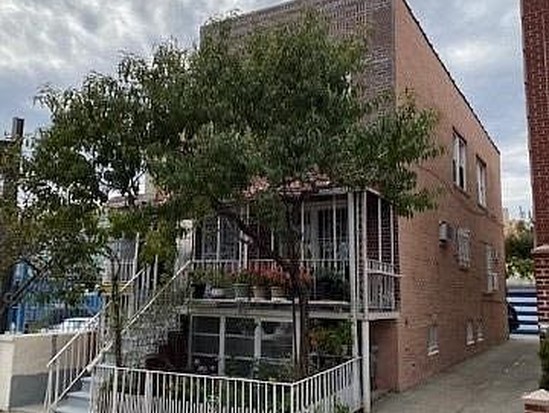 Multi-family for Sale Woodside, Queens