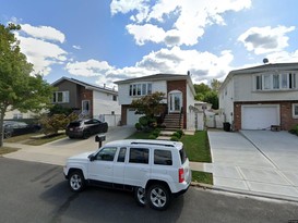 Home for Pre-foreclosure Huguenot, Staten Island