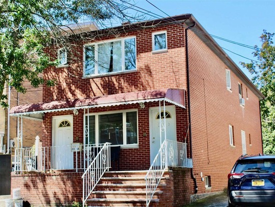 Multi-family for Sale Flushing, Queens