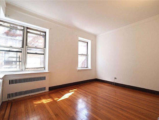 Condo for Sale Elmhurst, Queens