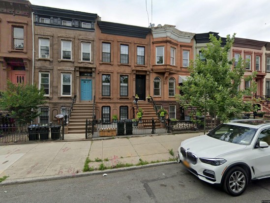 Single-family for Pre-foreclosure Bedford Stuyvesant, Brooklyn