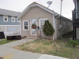 Home for Pre-foreclosure / auction Far Rockaway, Queens