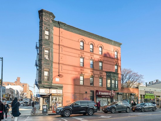 Multi-family for Sale Williamsburg, Brooklyn