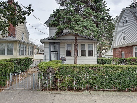 Single-family for Sale Flushing, Queens