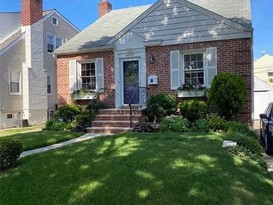 Home for Sale Auburndale, Queens