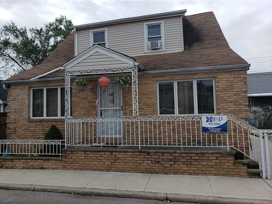 Single-family for Sale Gerritsen Beach, Brooklyn