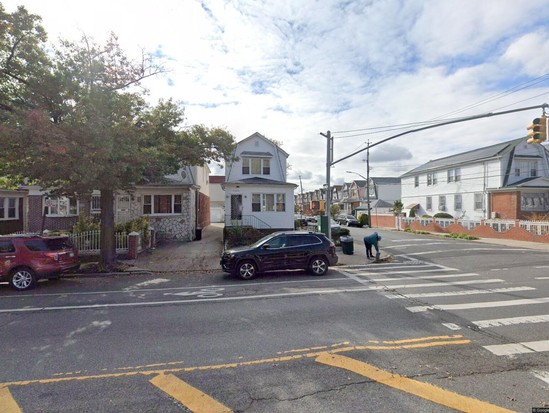 Single-family for Pre-foreclosure East Flatbush, Brooklyn