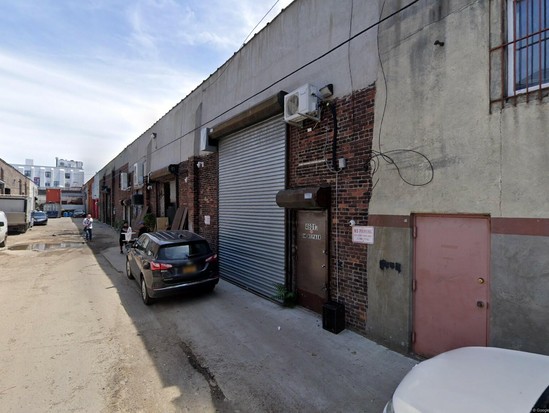 Single-family for Pre-foreclosure / auction Sunset Park, Brooklyn