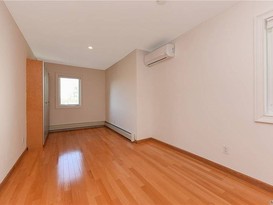 Home for Sale Douglaston, Queens