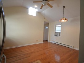 Home for Sale Throggs Neck, Bronx