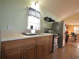 Home for Sale Throggs Neck, Bronx