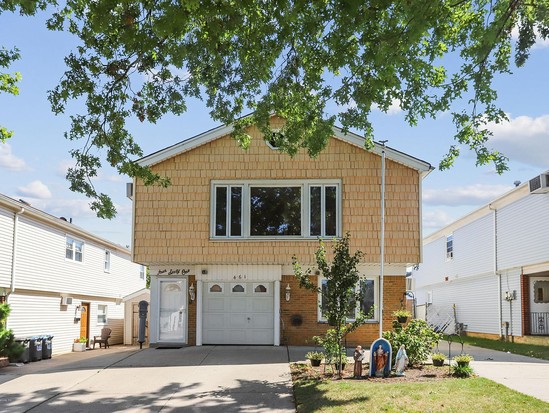 Single-family for Sale Great Kills, Staten Island