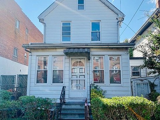 Single-family for Sale Wakefield, Bronx