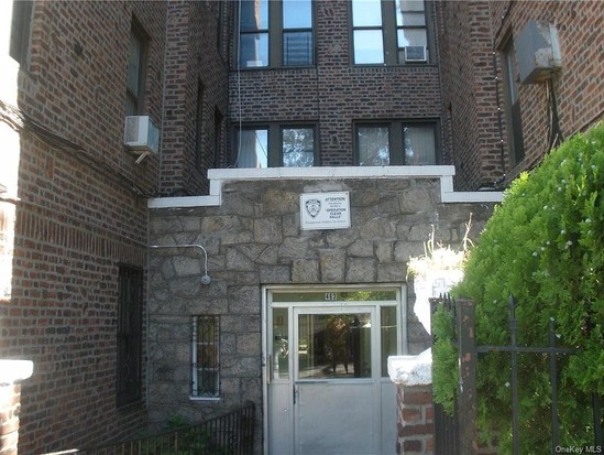 Condo for Sale East Tremont, Bronx