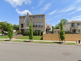 Home for Pre-foreclosure / auction Far Rockaway, Queens