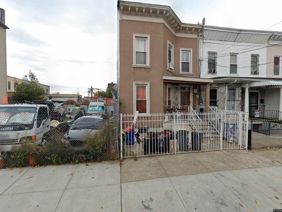 Multi-family for Pre-foreclosure / auction East New York, Brooklyn