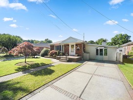 Home for Sale Todt Hill, Staten Island