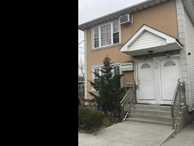 Home for Pre-foreclosure Far Rockaway, Queens