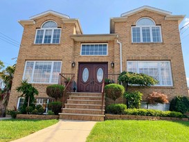 Home for Sale Woodrow, Staten Island