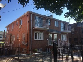 Home for Pre-foreclosure / auction Flushing, Queens