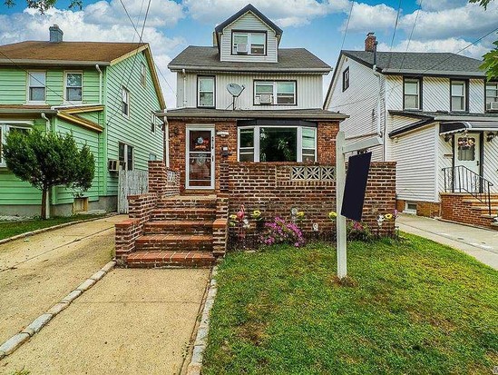 Single-family for Sale Auburndale, Queens