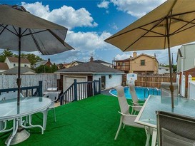 Home for Sale Auburndale, Queens