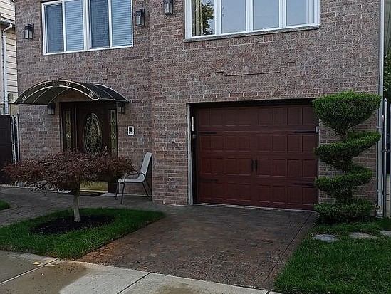 Single-family for Sale Huguenot, Staten Island