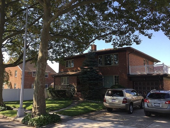 Multi-family for Sale Auburndale, Queens