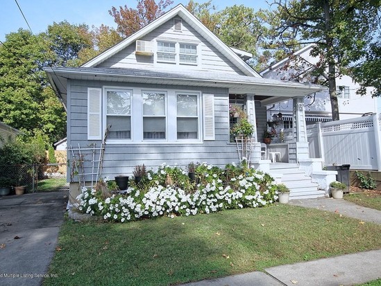 Single-family for Sale Great Kills, Staten Island