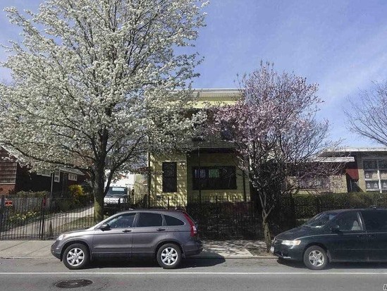 Single-family for Sale Corona, Queens