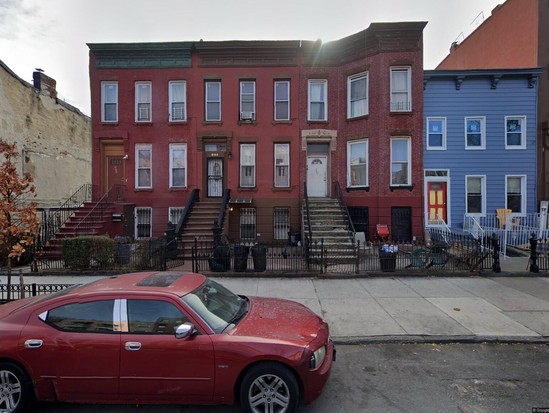 Single-family for Pre-foreclosure / auction Bedford Stuyvesant, Brooklyn