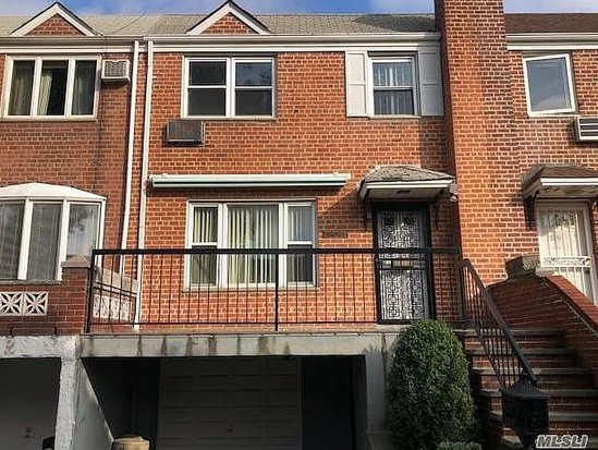 Single-family for Sale Maspeth, Queens