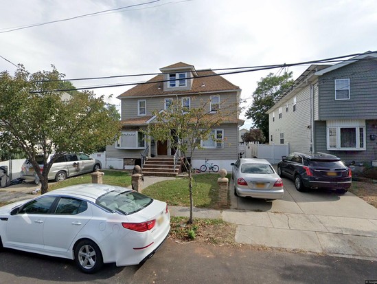 Multi-family for Pre-foreclosure Mariners Harbor, Staten Island