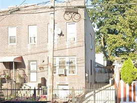 Home for Pre-foreclosure Throggs Neck, Bronx