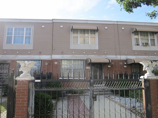 Single-family for Pre-foreclosure / auction Brownsville, Brooklyn