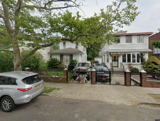 Single-family for Pre-foreclosure / auction East Flatbush, Brooklyn