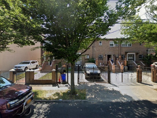 Single-family for Pre-foreclosure Brownsville, Brooklyn