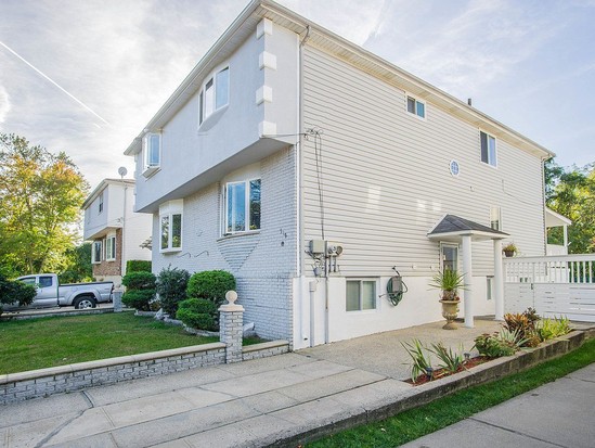 Single-family for Sale Midland Beach, Staten Island