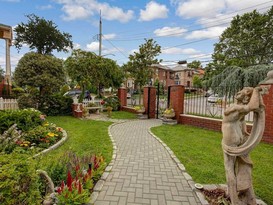 Home for Sale Douglaston, Queens