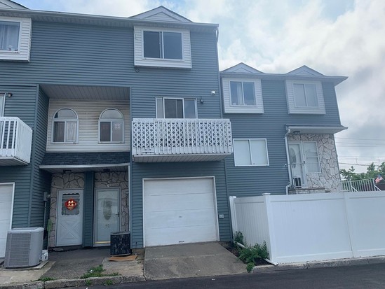 Townhouse for Sale New Springville, Staten Island