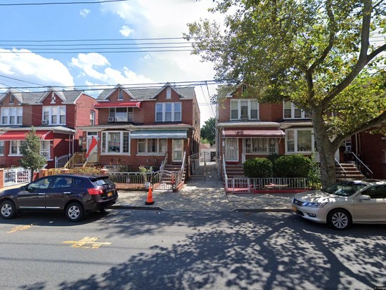 Single-family for Pre-foreclosure East Flatbush, Brooklyn